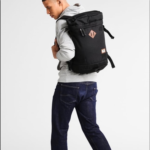 vans clamber backpack